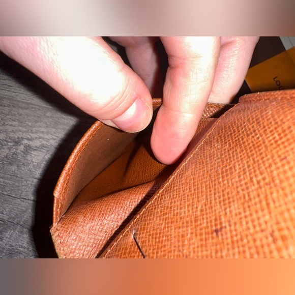 Louis Vuitton Multiple Wallet - Monogram (Bifold) - Picture 15 of 16